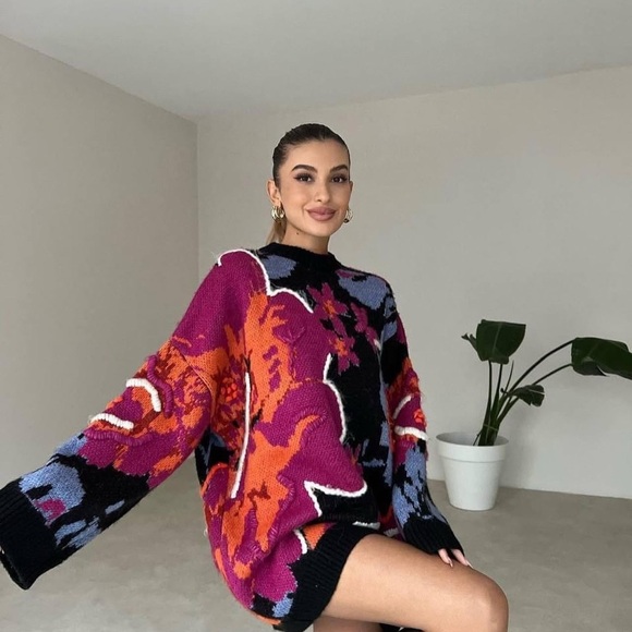 Zara Sweaters - Zara Jacquard Floral Knit Women's Sweater - Size Medium - NWT